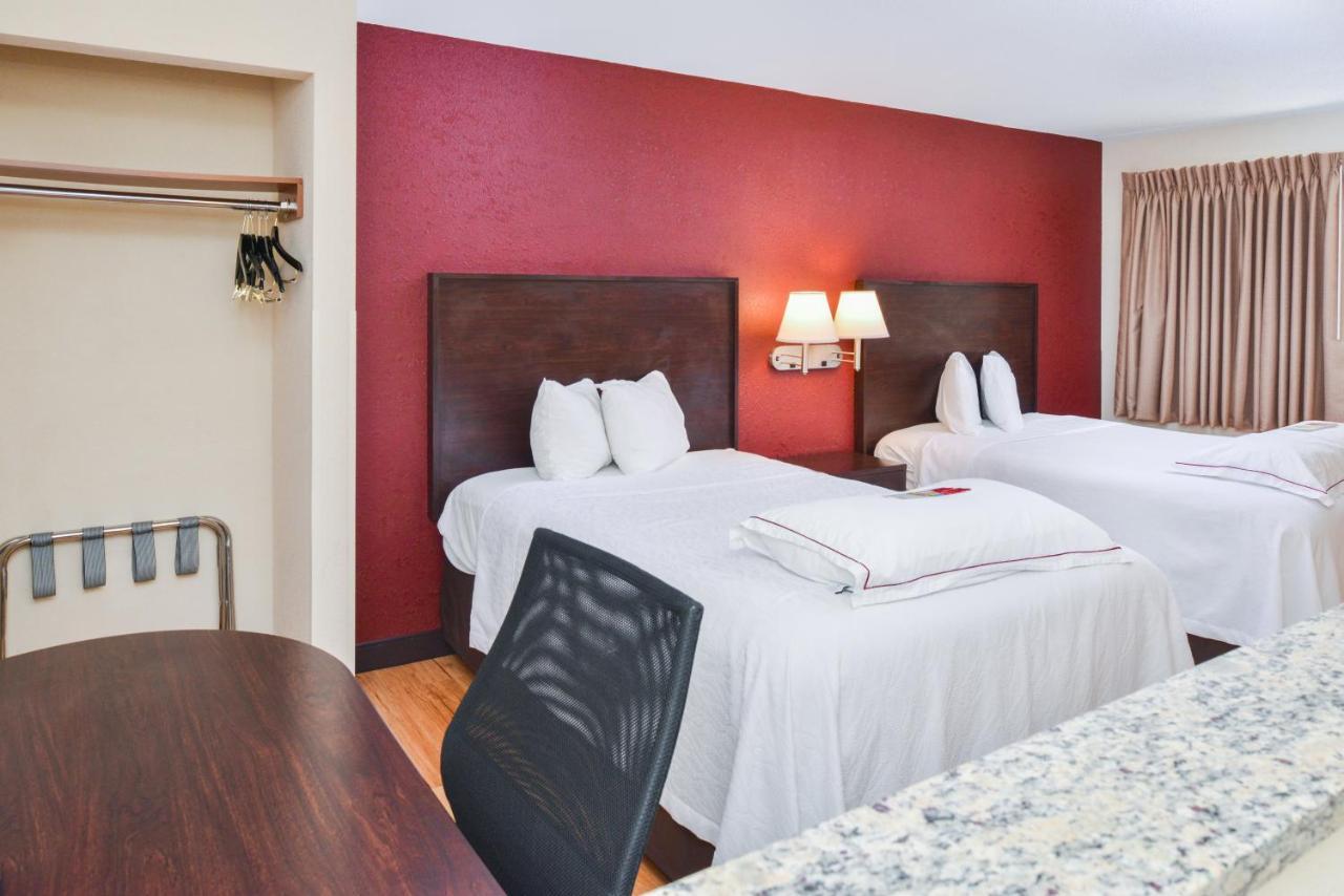 Red Roof Inn Plus+ & Suites Guilford Exterior photo