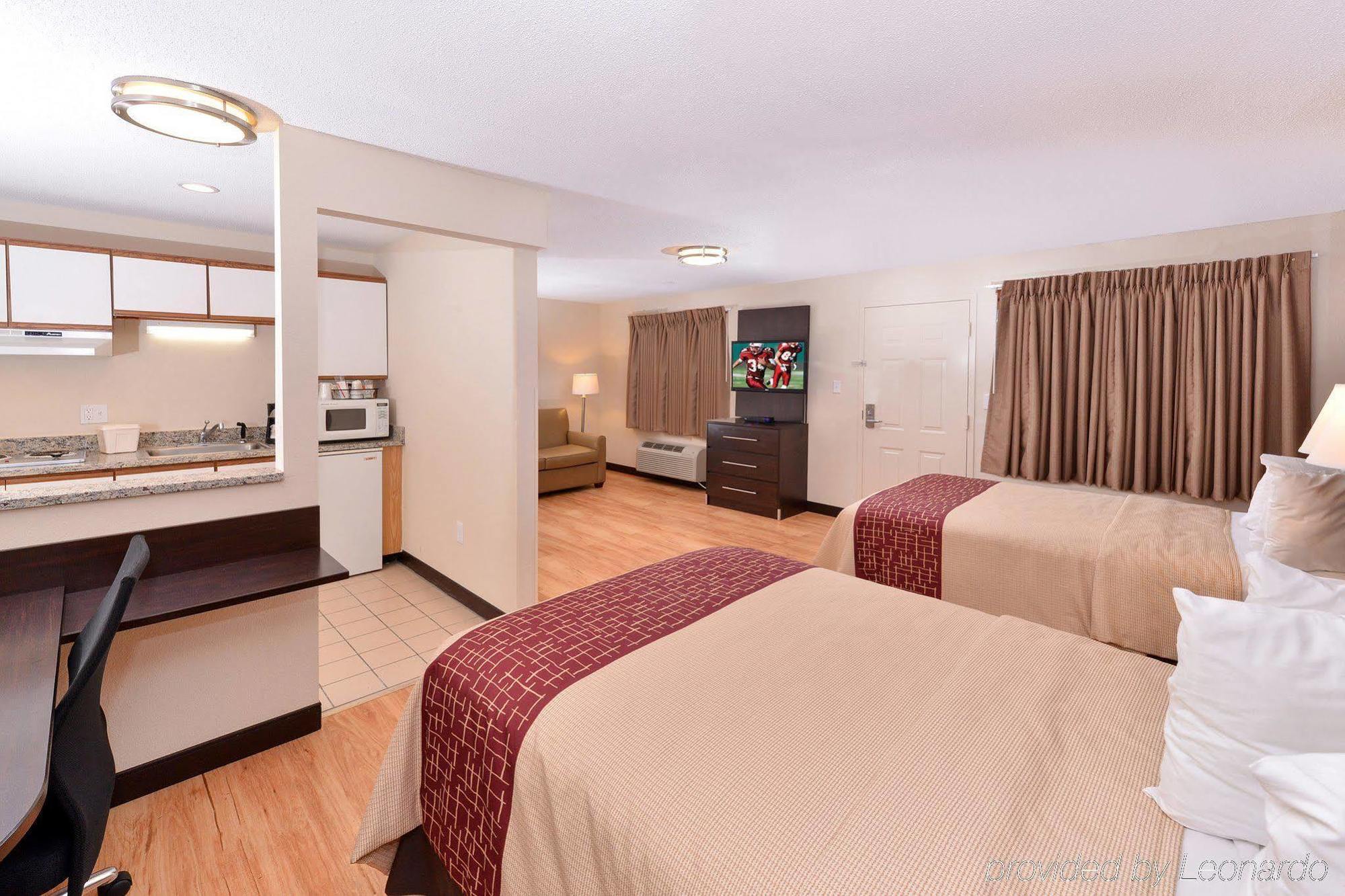 Red Roof Inn Plus+ & Suites Guilford Exterior photo