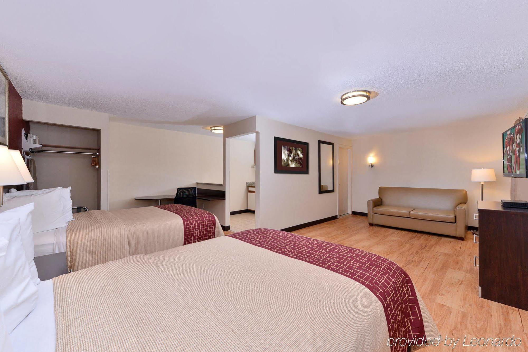 Red Roof Inn Plus+ & Suites Guilford Exterior photo