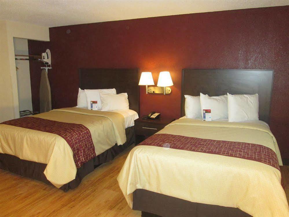 Red Roof Inn Plus+ & Suites Guilford Exterior photo